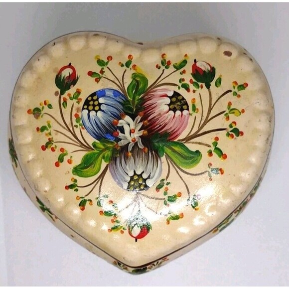 Vtg Floral Heart-Shaped Ceramic Trinket Box Artist Signed Hand-Painted Ceramic - Picture 7 of 14